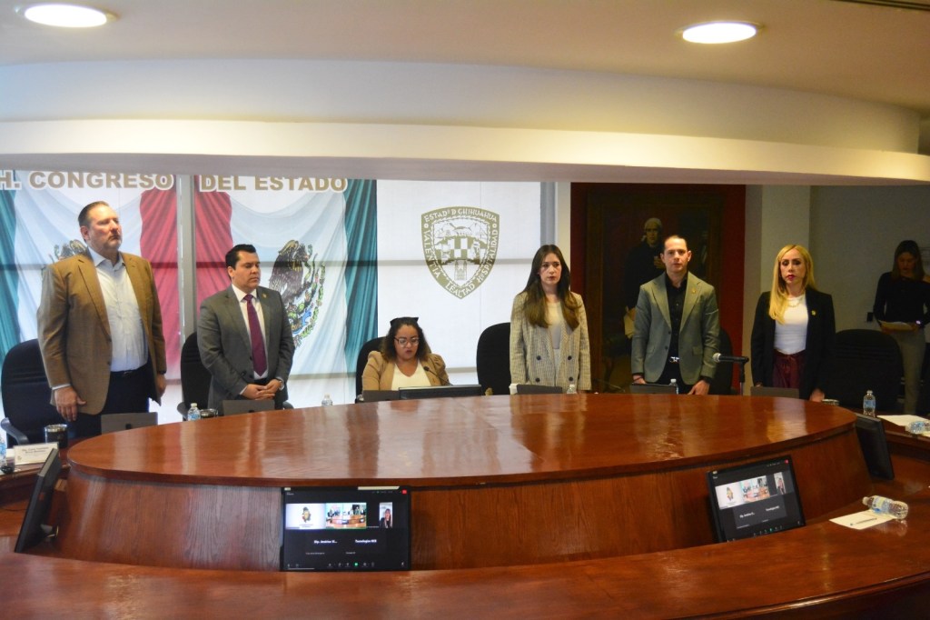 Convocan a sesión extraordinaria para analizar la venta de terrenos estatales, una reforma sobre igualdad de género y cambios en jubilaciones de jueces